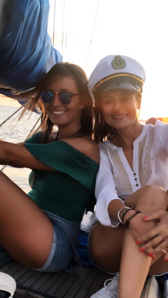 79c2c508 2810 42df b945 552e4399192b 576x1024 1